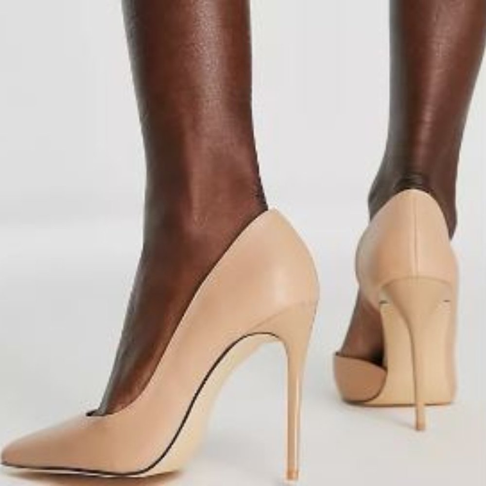 Truffle Collection Pumps NWOB Misses Size 7